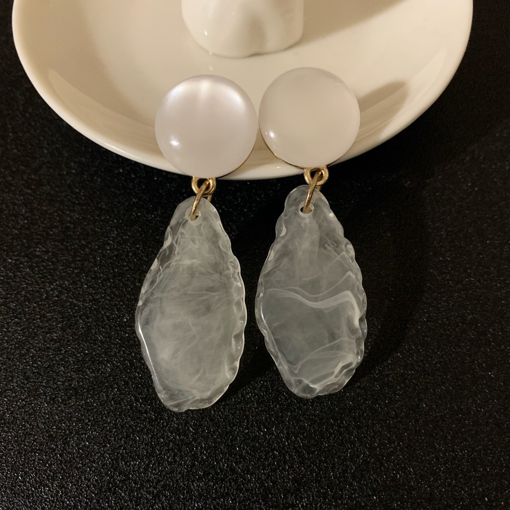 Elegant Resin Dangle Round Stud Earrings
